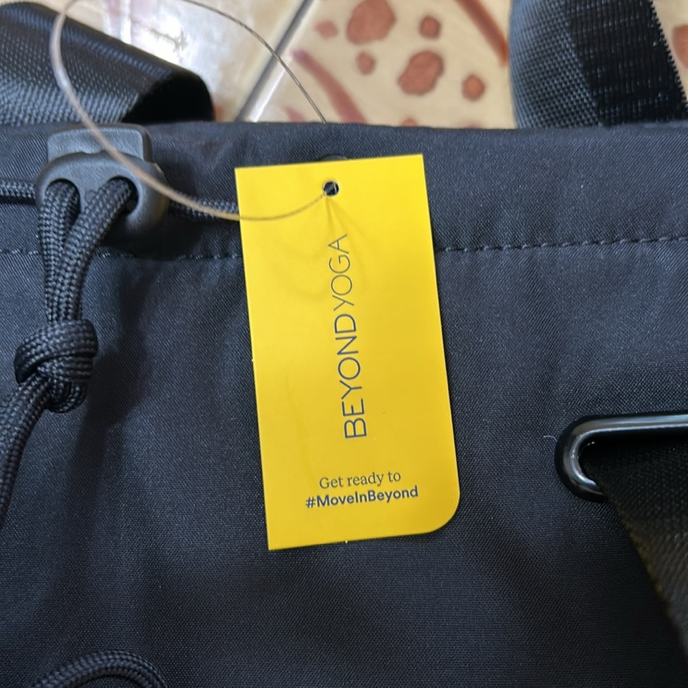 Beyond Yoga Drawstring Backpack - Picture 5 of 6